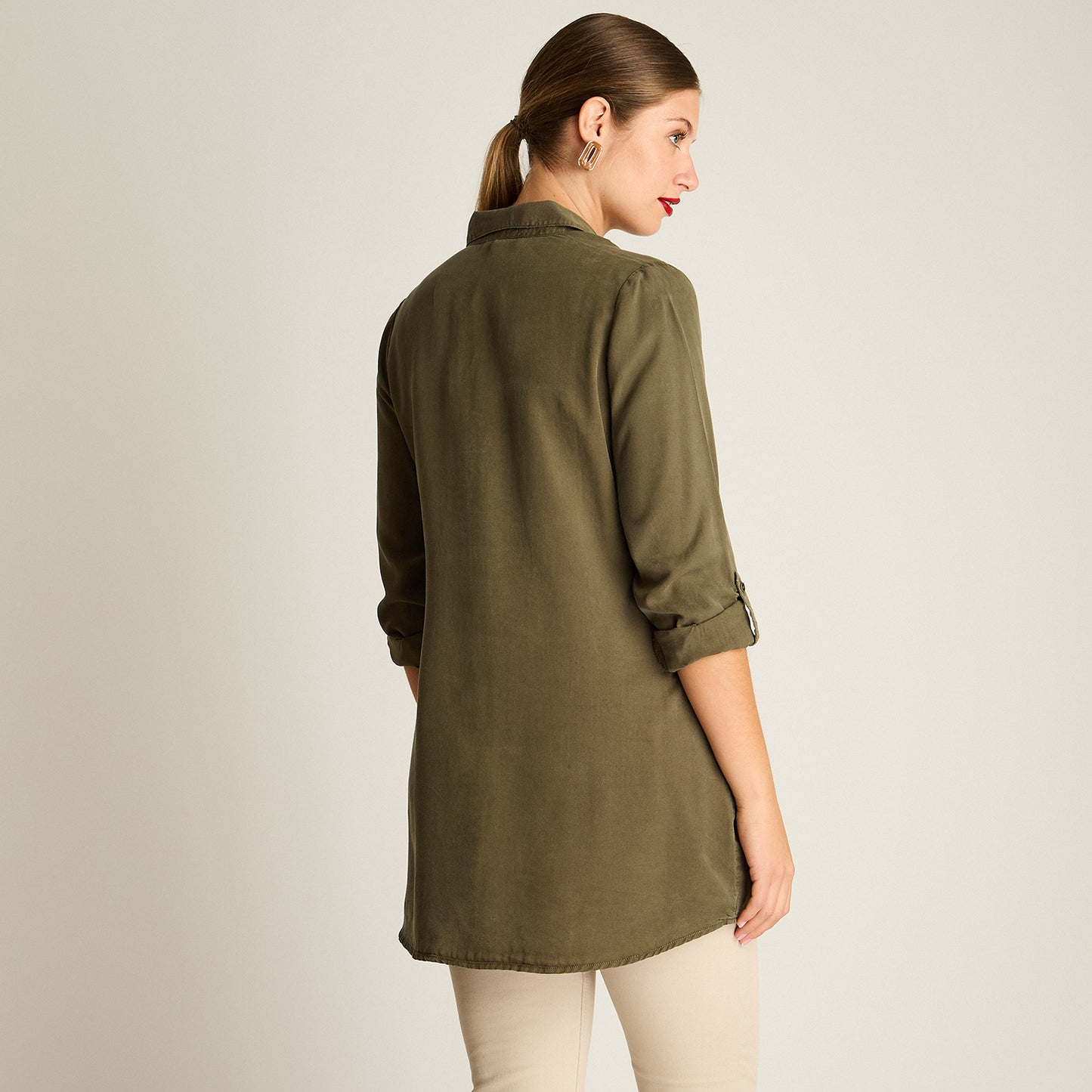 Blusa Verde Manga Larga Elasticidad Nula Sin Forro Calce Holgado Tela Plano