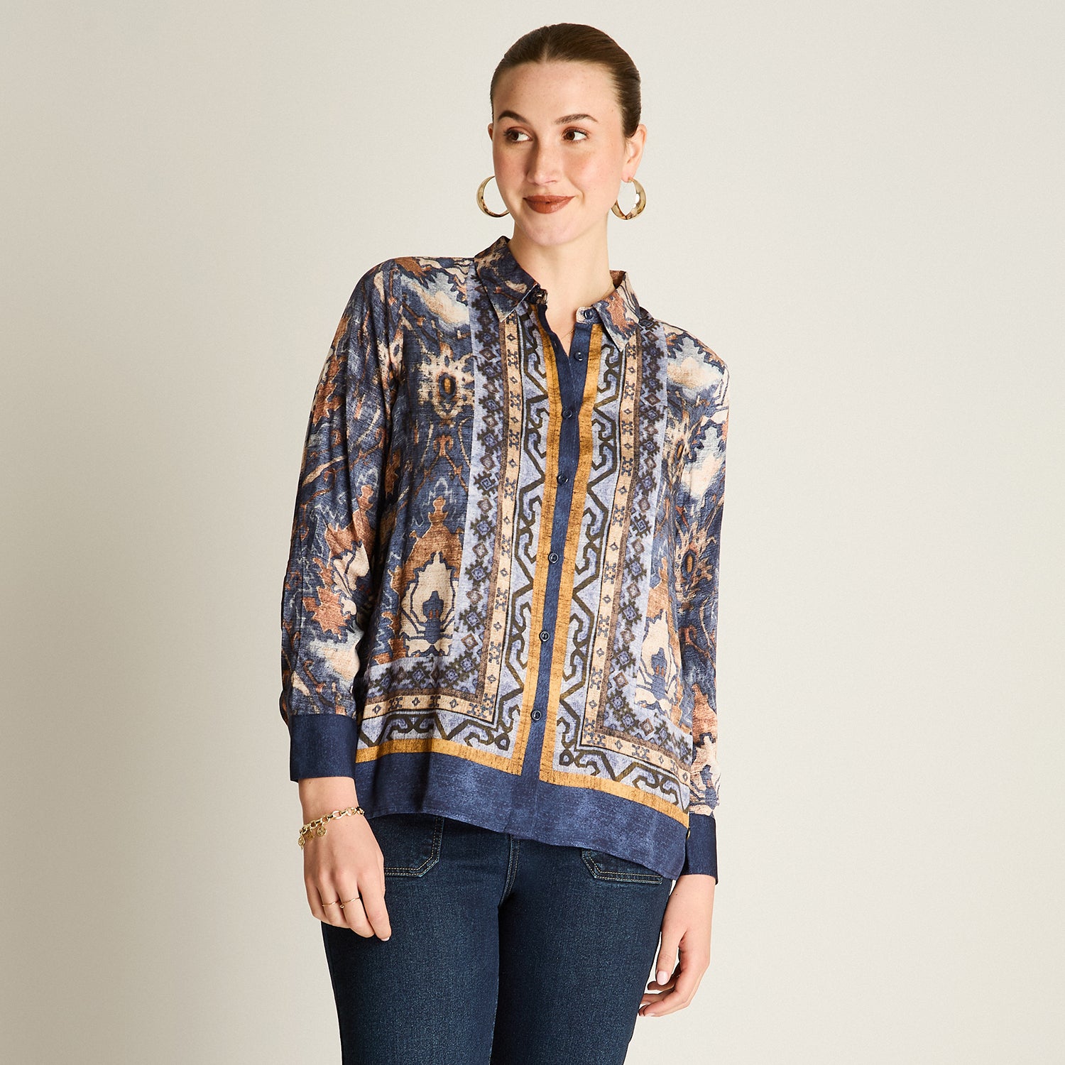 Blusa Azul Manga Larga Elasticidad Nula Sin Forro Calce Normal Tela Plano