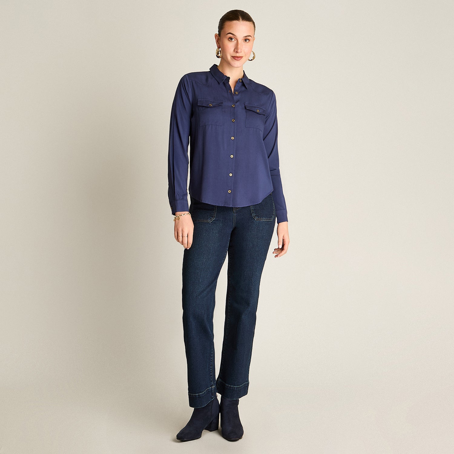 Blusa Azul Manga Larga Elasticidad Baja Sin Forro Calce Normal Tela Punto Y Plano