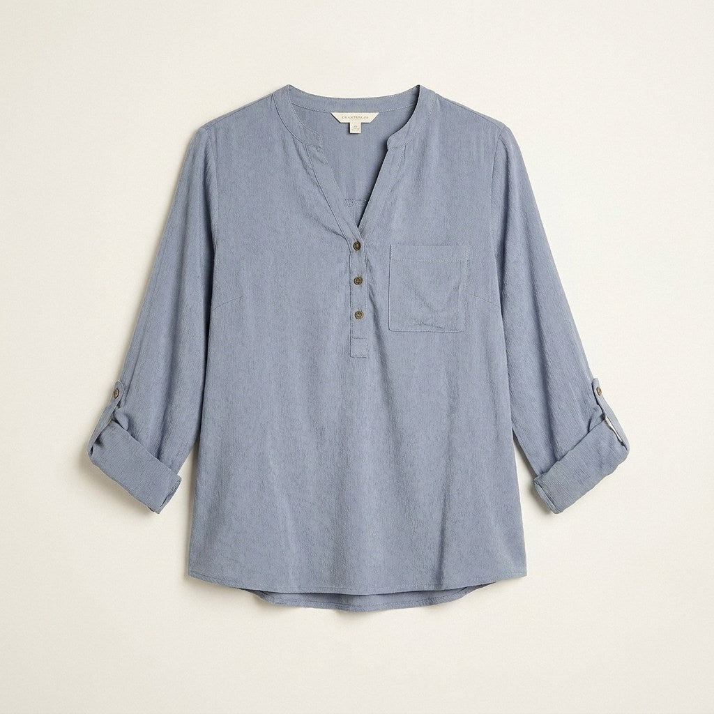 Blusa Índigo Cuello Mao con Manga Roll Up y Bolsillo Delantero en plano