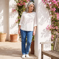Blusa Lisa Escote Redondo Manga Roll Up Blanco lifestyle