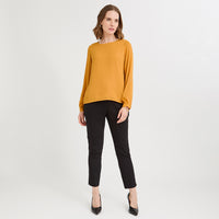 Blusa Lisa Escote Redondo Manga Roll Up Mostaza