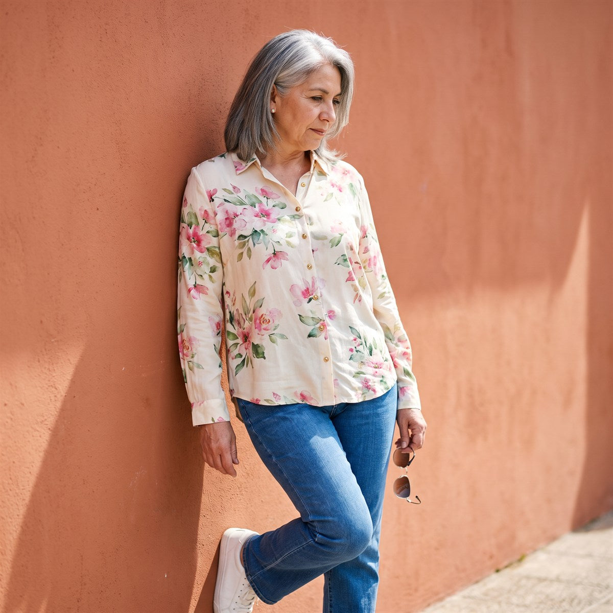 Blusa Manga Larga con Botones Rosado lifestyle