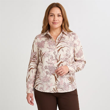 Blusa Manga Larga de Satin con Botones Estampada Beige en modelo plus size
