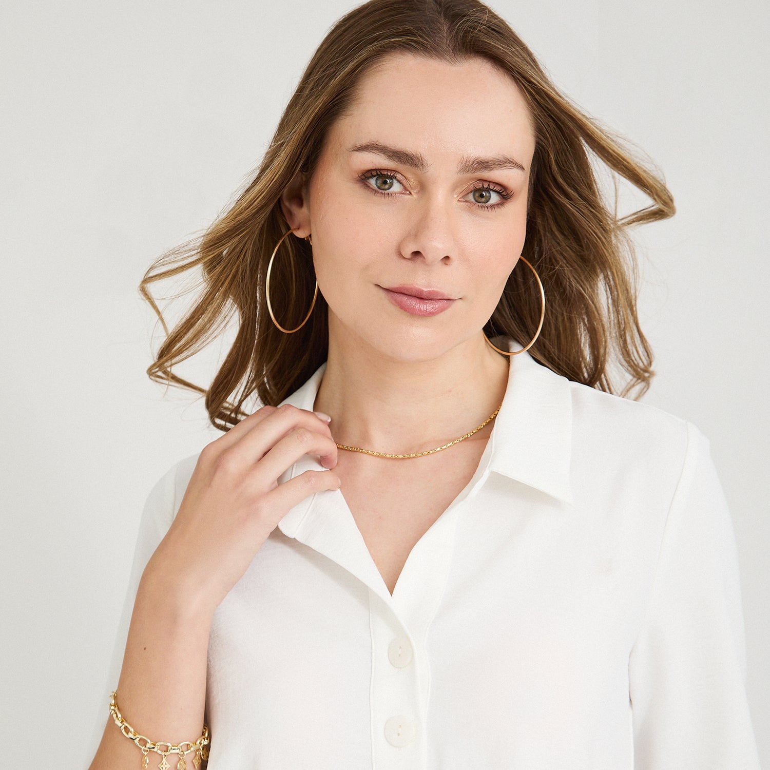 Blusa Manga Roll Up con Botones en Escote Crudo