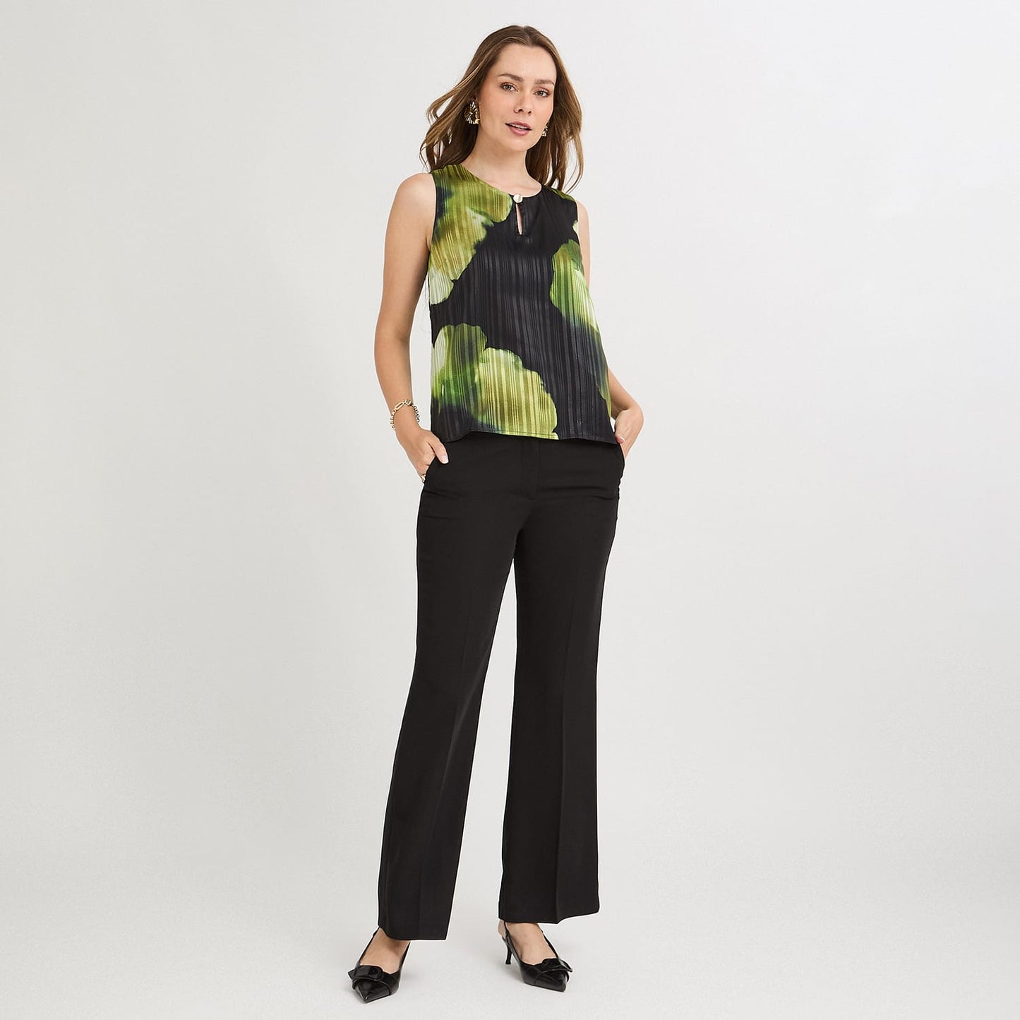 Blusa sin Mangas con Botón Estampada Verde
