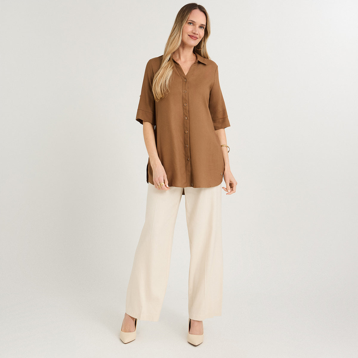 Blusa Blusón de Lino Manga Roll Up Liso Taupe