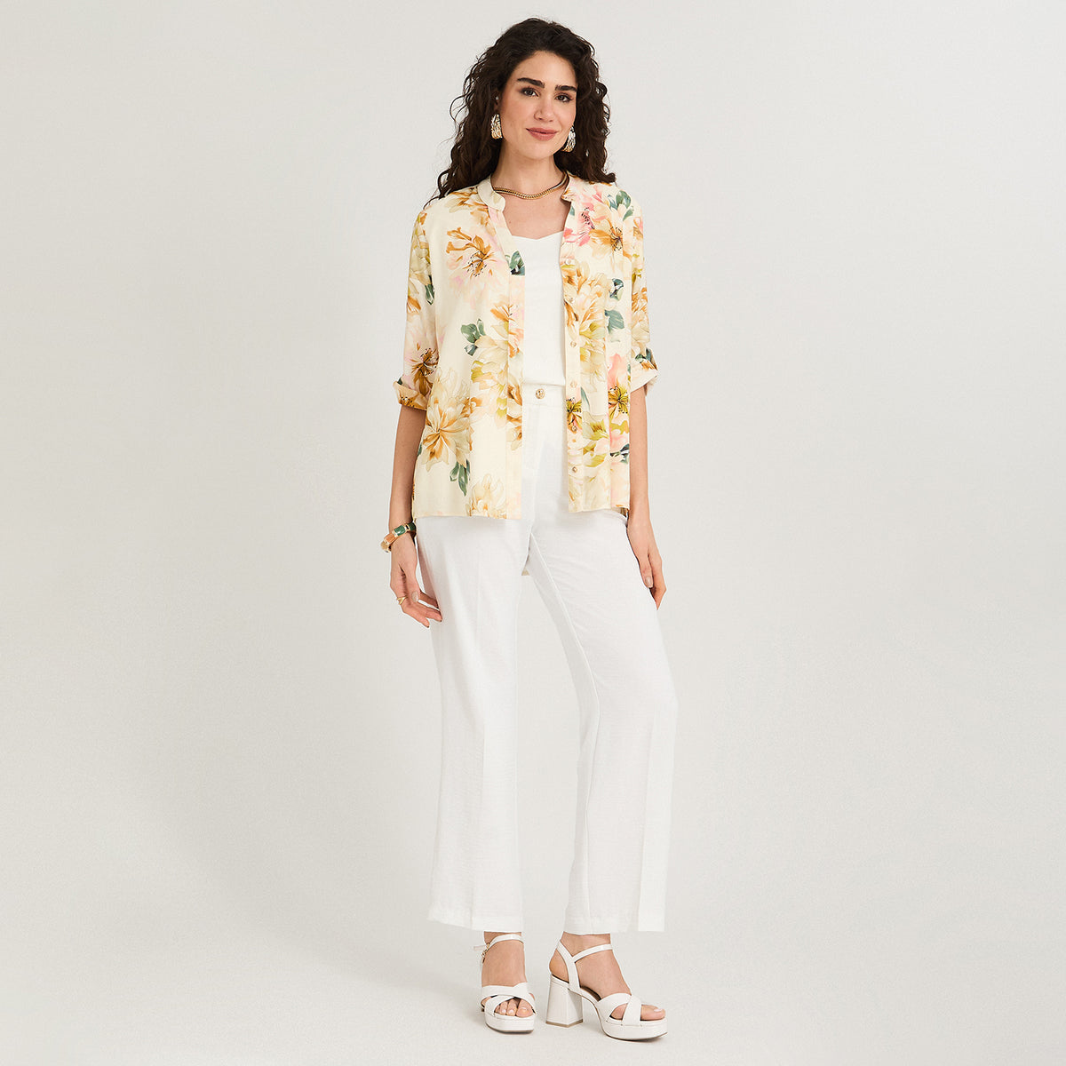 Blusa Lino Estampada Cuello Mao y Manga Roll Up Amarillo