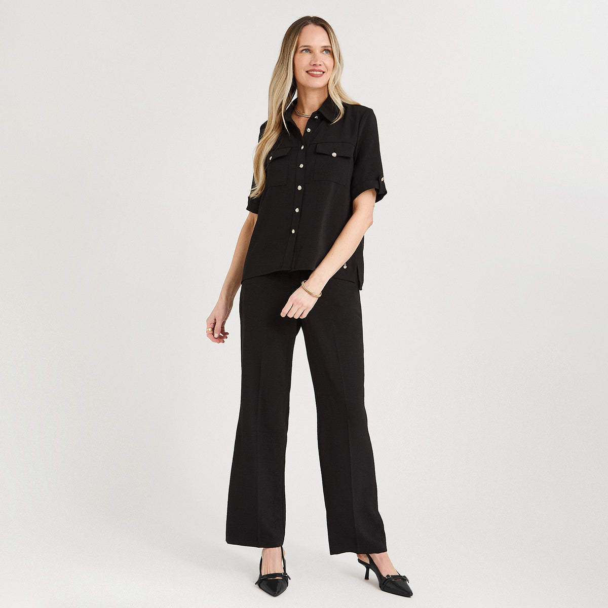 Blusa Manga Corta con Botones Negro
