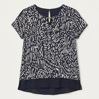 Blusa con Faldón Manga Corta Azul en plano