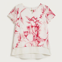 Blusa con Faldón Manga Corta Rojo en plano