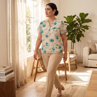 Blusa Manga Corta Aplicación en Escote Arena lifestyle