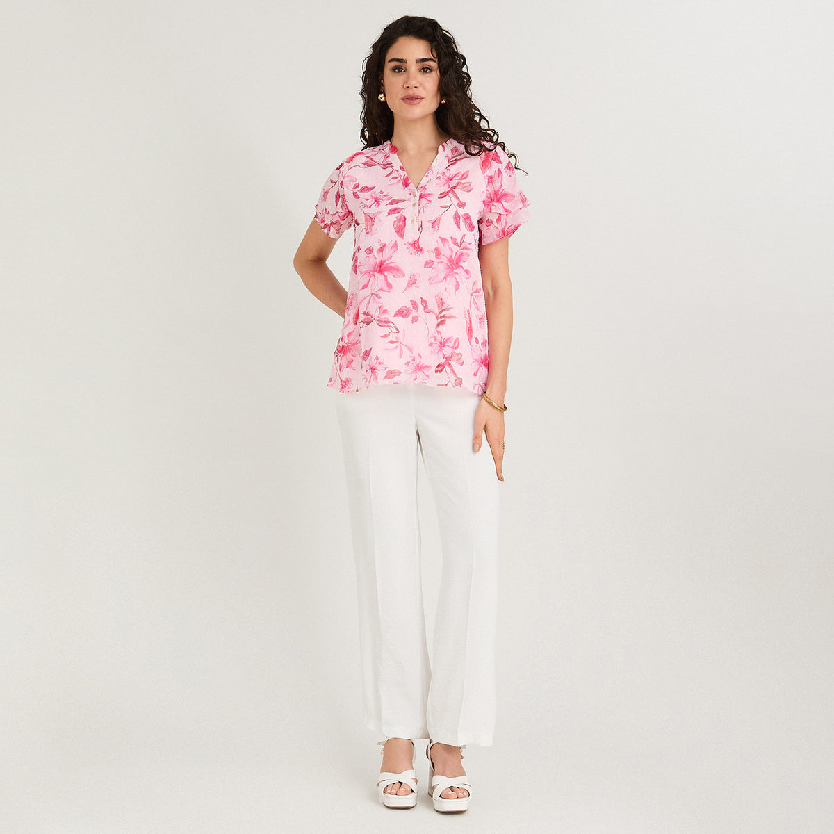 Blusa Manga Corta Aplicación en Escote Fucsia