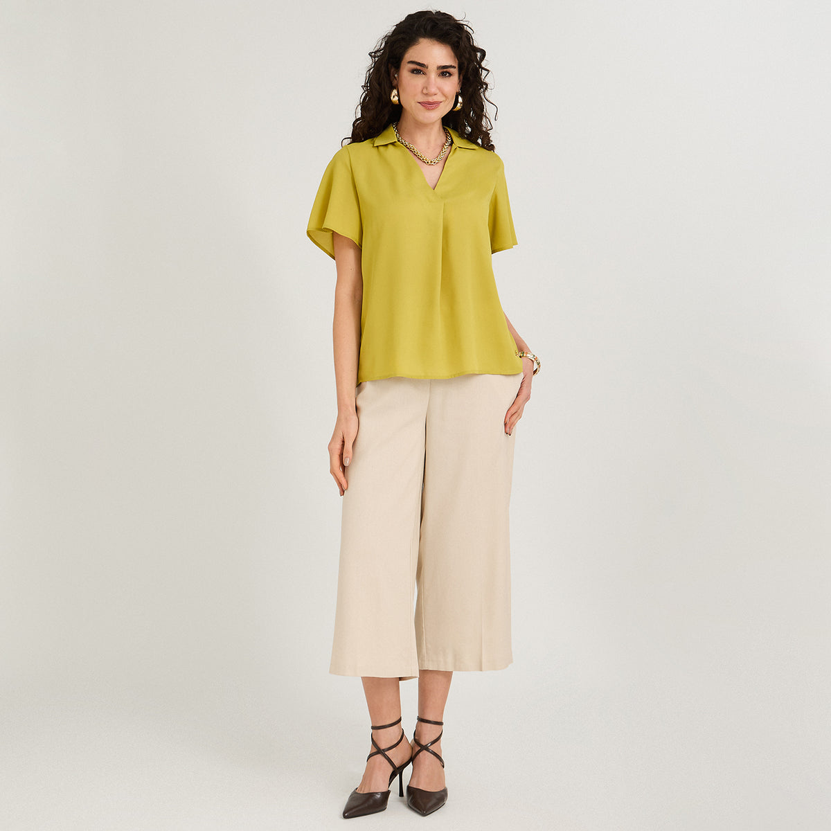 Blusa Manga Corta Cuello Camisero Verde