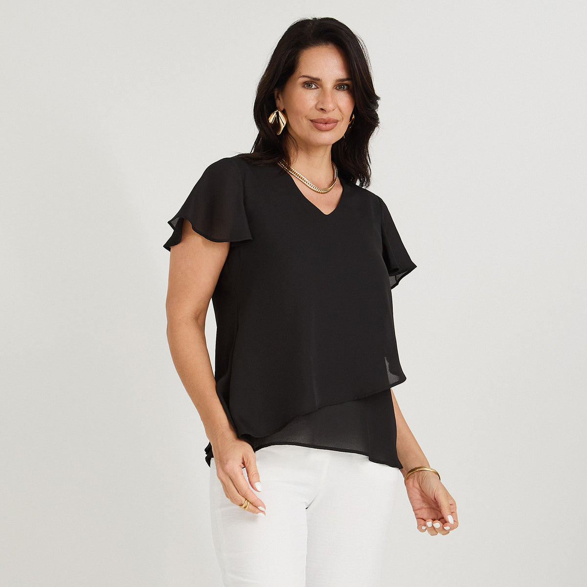 Blusa Escote V con Capas Negro
