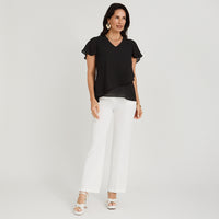 Blusa Escote V con Capas Negro