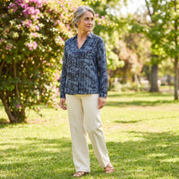 Blusa Manga Larga Print con Lurex Azul lifestyle