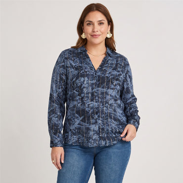 Blusa Manga Larga Print con Lurex Azul en modelo plus size