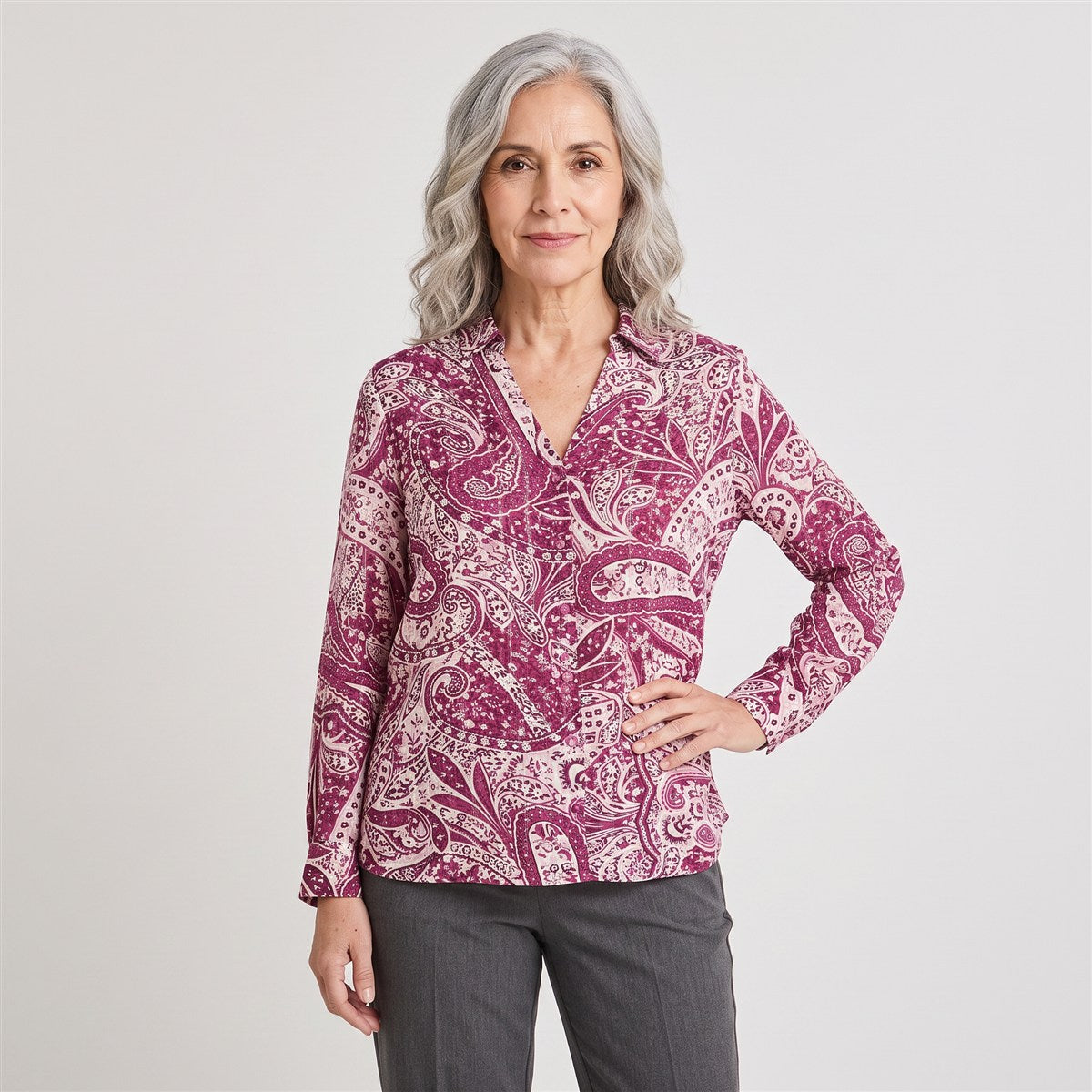 Blusa Manga Larga Print con Lurex Morado en modelo adulta