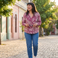 Blusa Manga Larga Print con Lurex Morado lifestyle