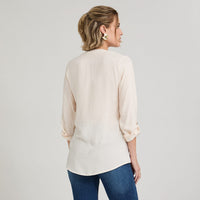 Blusa Escote Mao Manga Roll Up con Textura Beige