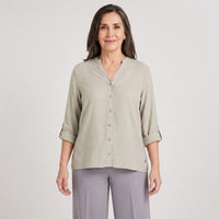Blusa Escote Mao Manga Roll Up con Textura Verde en modelo adulta