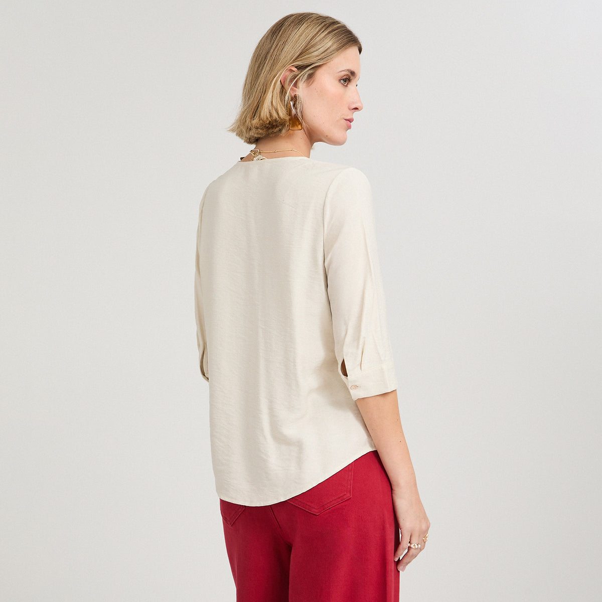 Blusa Manga 3/4 con Botón Crudo