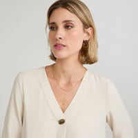 Blusa Manga 3/4 con Botón Crudo