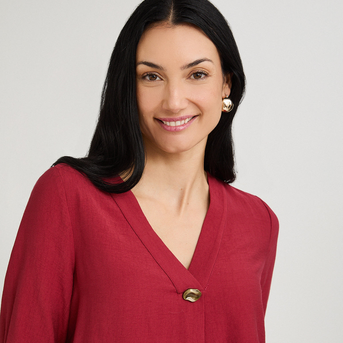 Blusa Manga 3/4 con Botón Rojo