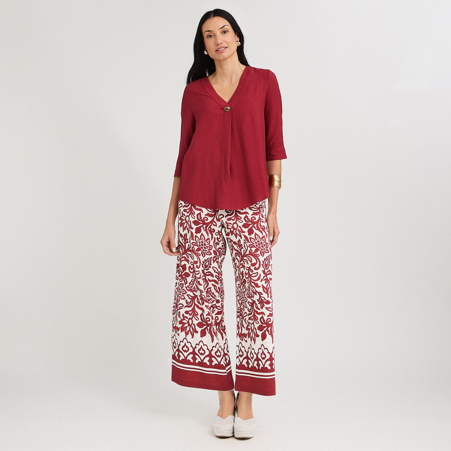 Blusa Manga 3/4 con Botón Rojo