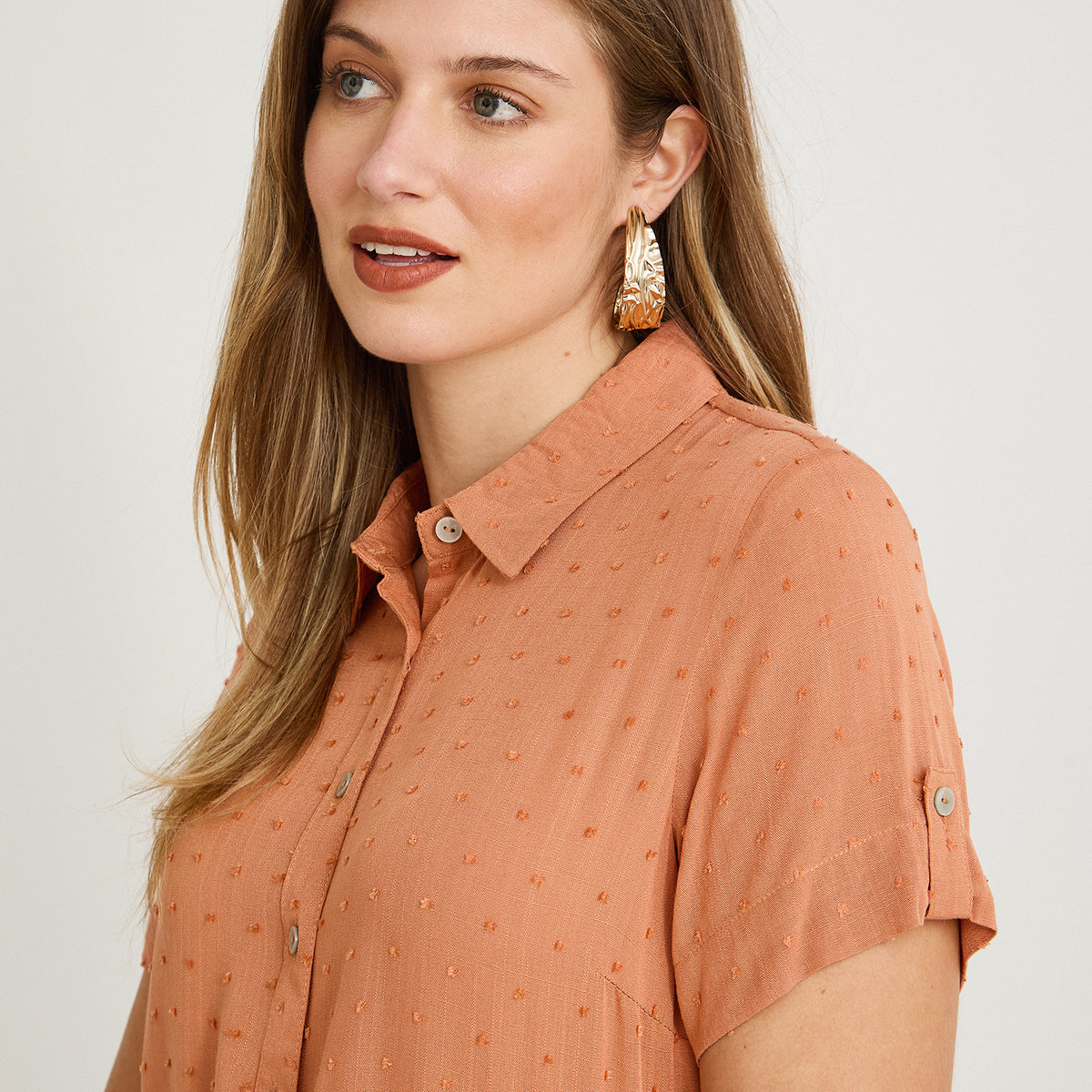 Blusa Manga Corta Plumeti Terracota
