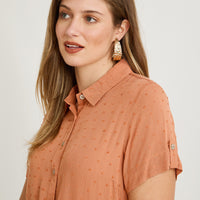 Blusa Manga Corta Plumeti Terracota