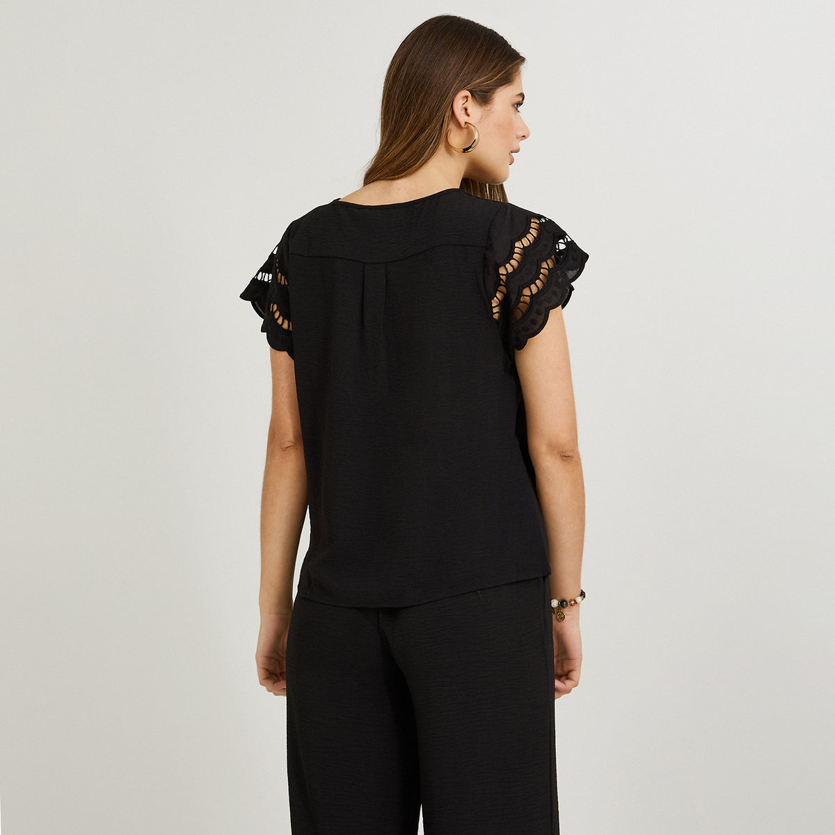 Blusa Manga Broderie Lisa Negro