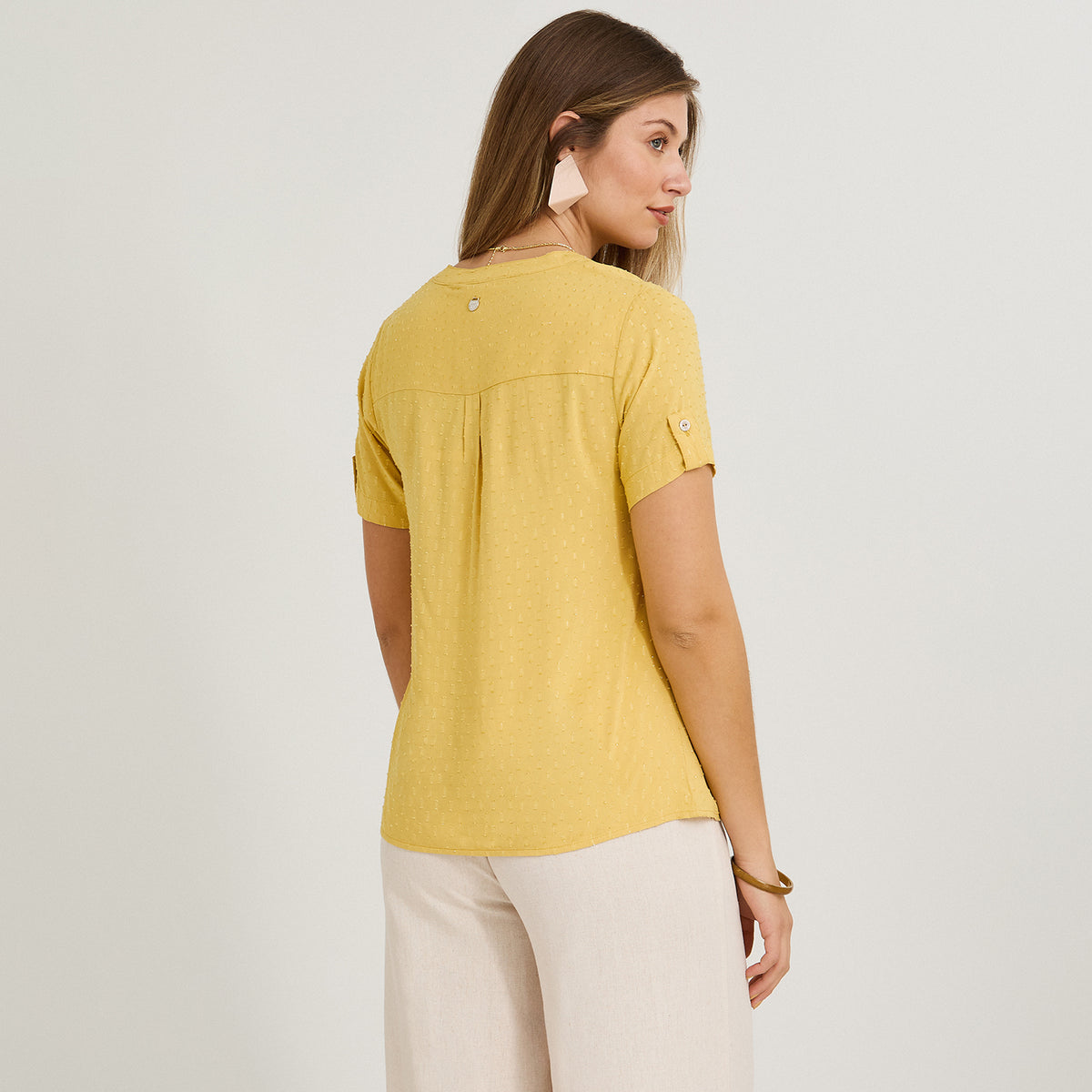 Blusa Manga Corta Plumeti Mostaza