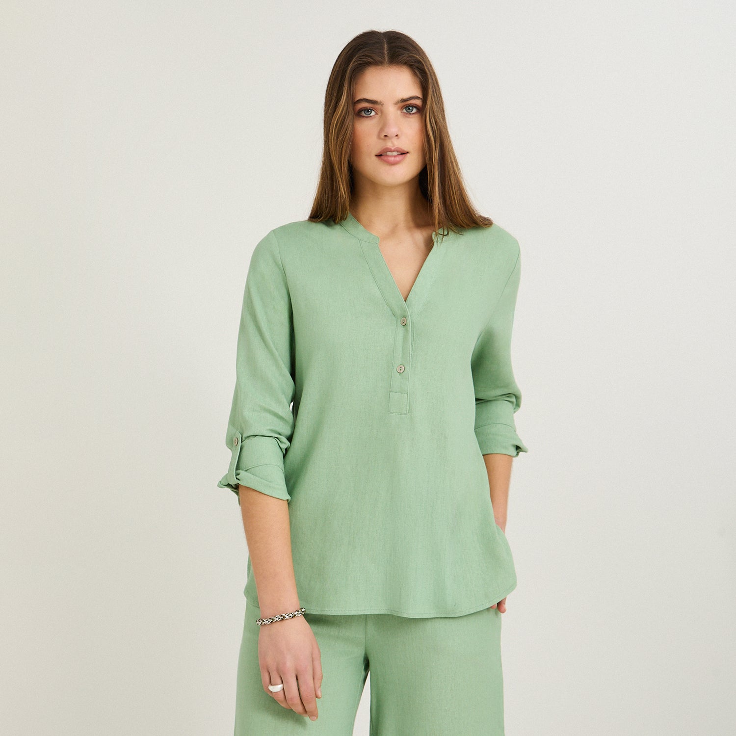 Blusa Lino Manga Roll Up Verde