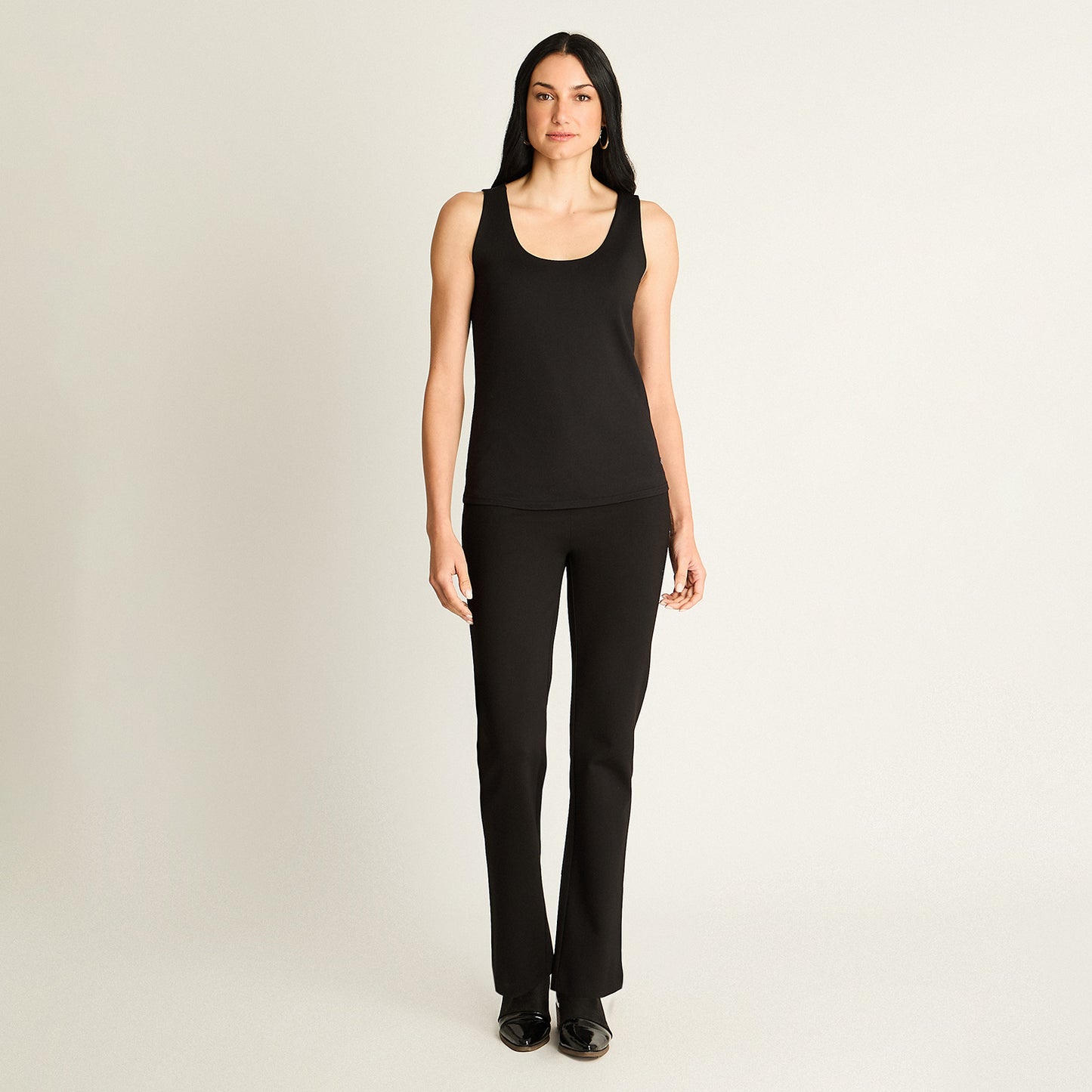 Peto Negro de Calce Ajustado