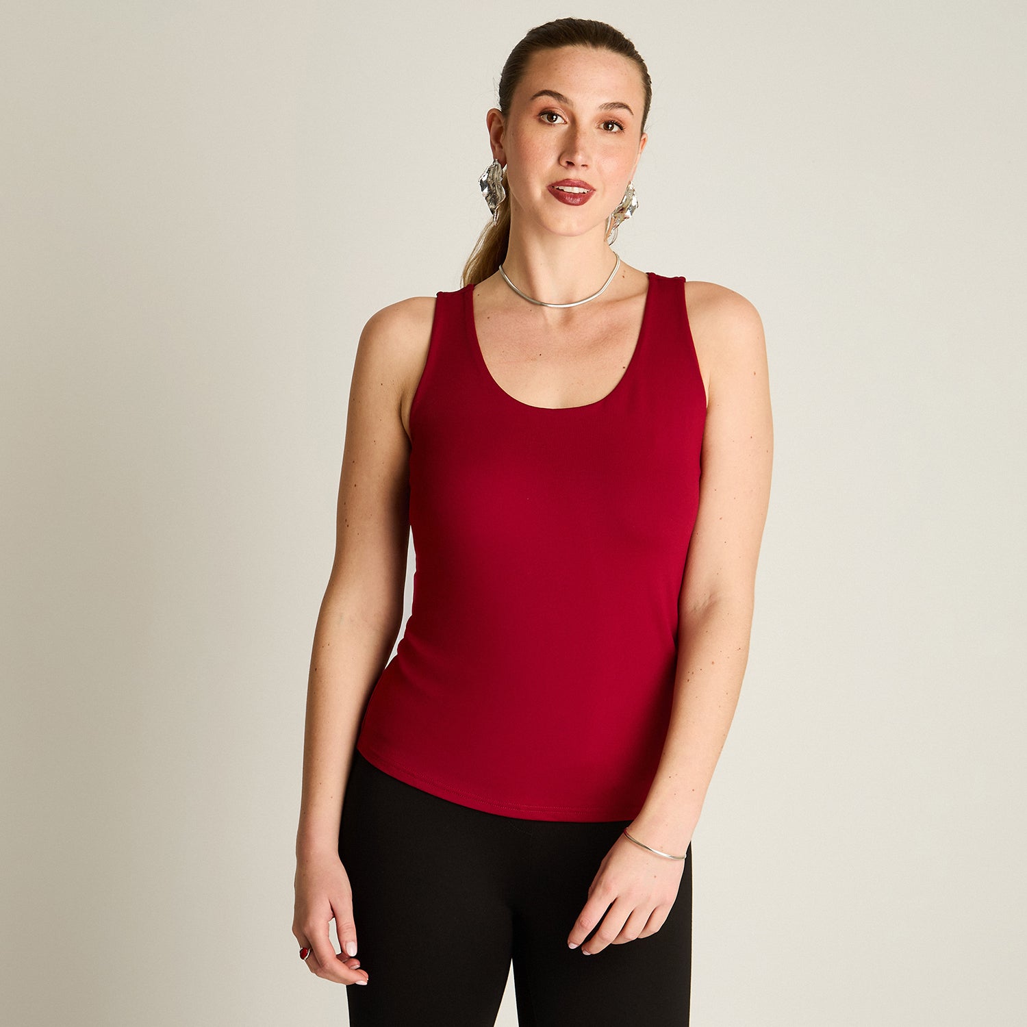 Peto Rojo Sin Mangas Elasticidad Media Sin Forro Calce Normal Tela Punto