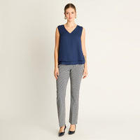 Blusa Azul Escote V con Doble Capa