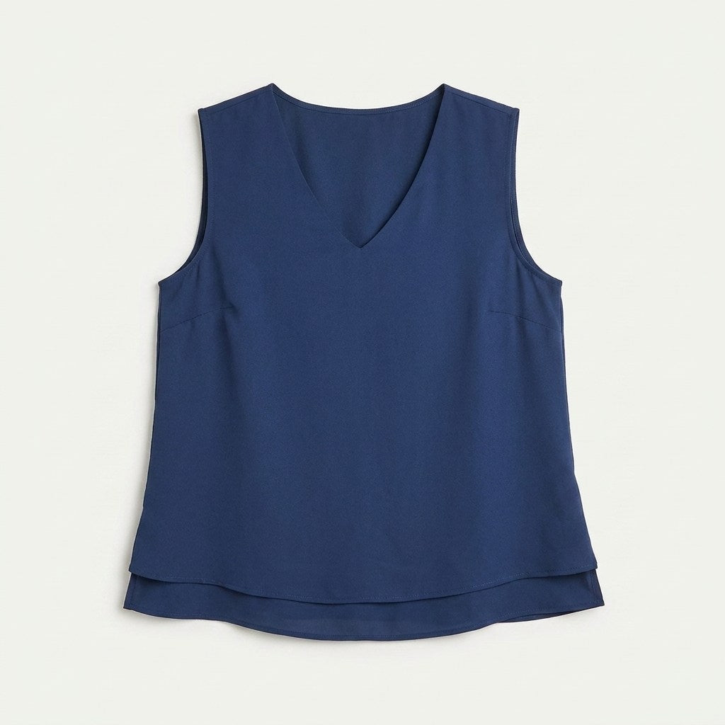 Blusa Azul Escote V con Doble Capa en plano