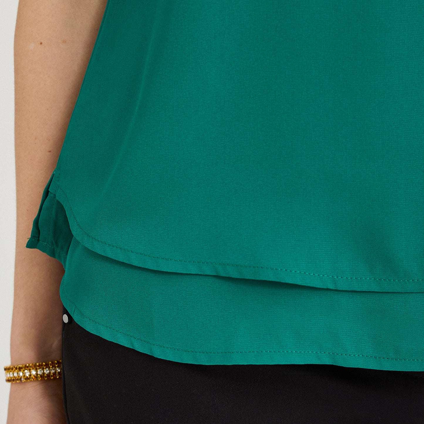 Blusa Sin Mangas con Capa Verde