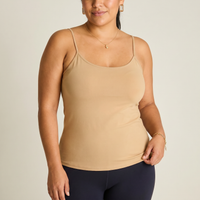 Peto Camel Basico Tirantes en modelo plus size