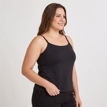 Polera Básica Manga Pabilo Negro en modelo plus size