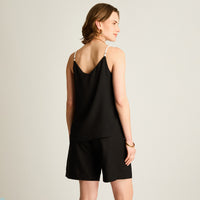 Peto Negro Sin Mangas No Elasticado Sin Forro Calce Normal