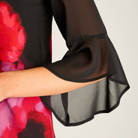 Túnica Floral en Contraste Negro