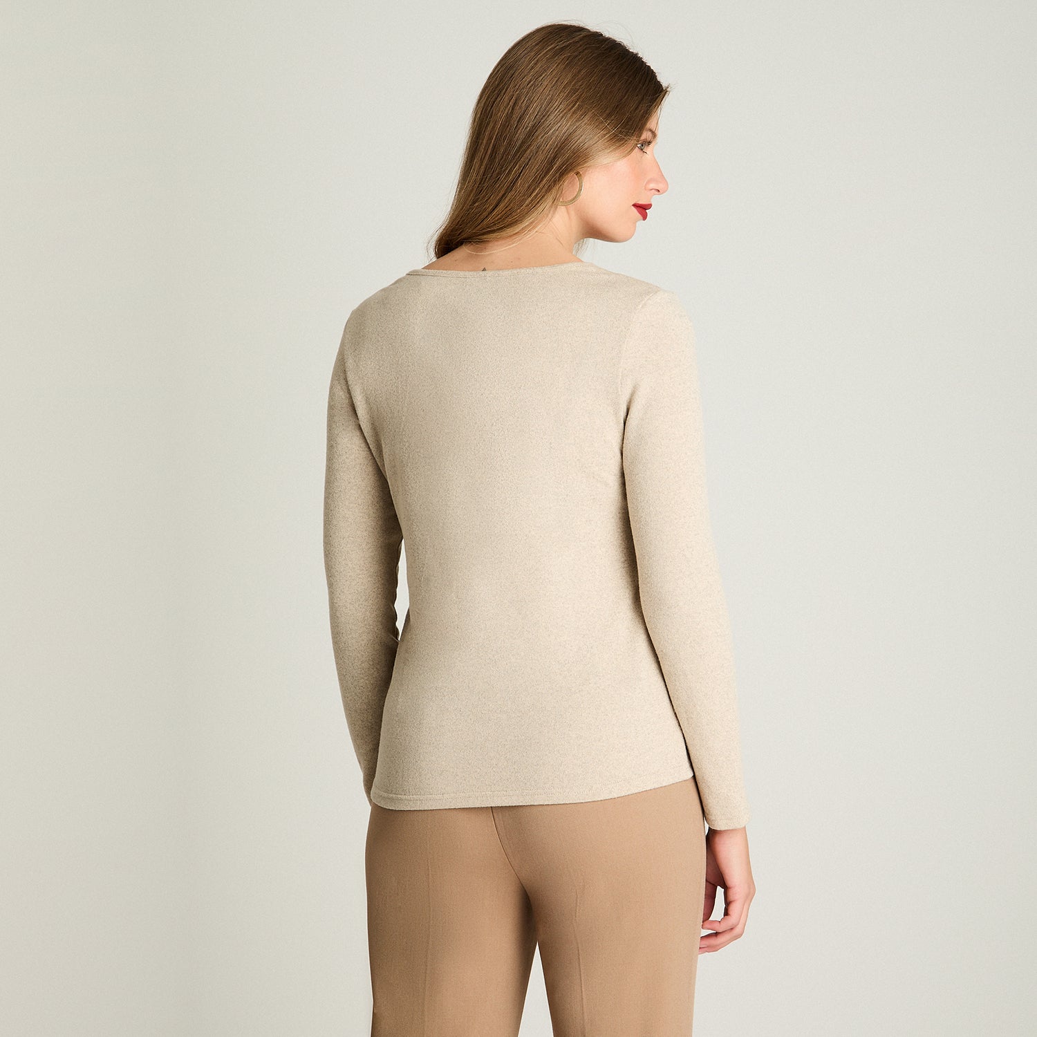 Polera Tejida Escote V Estampada Beige Lorenzo Di Pontti