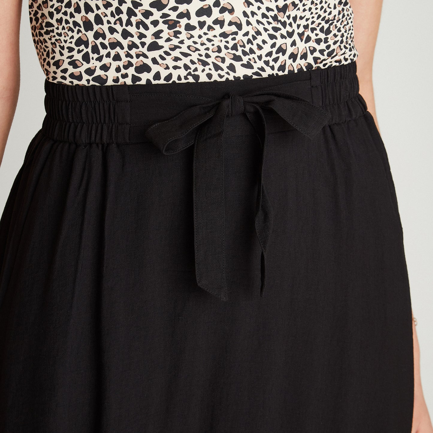 Falda Larga Negro Con Lazo