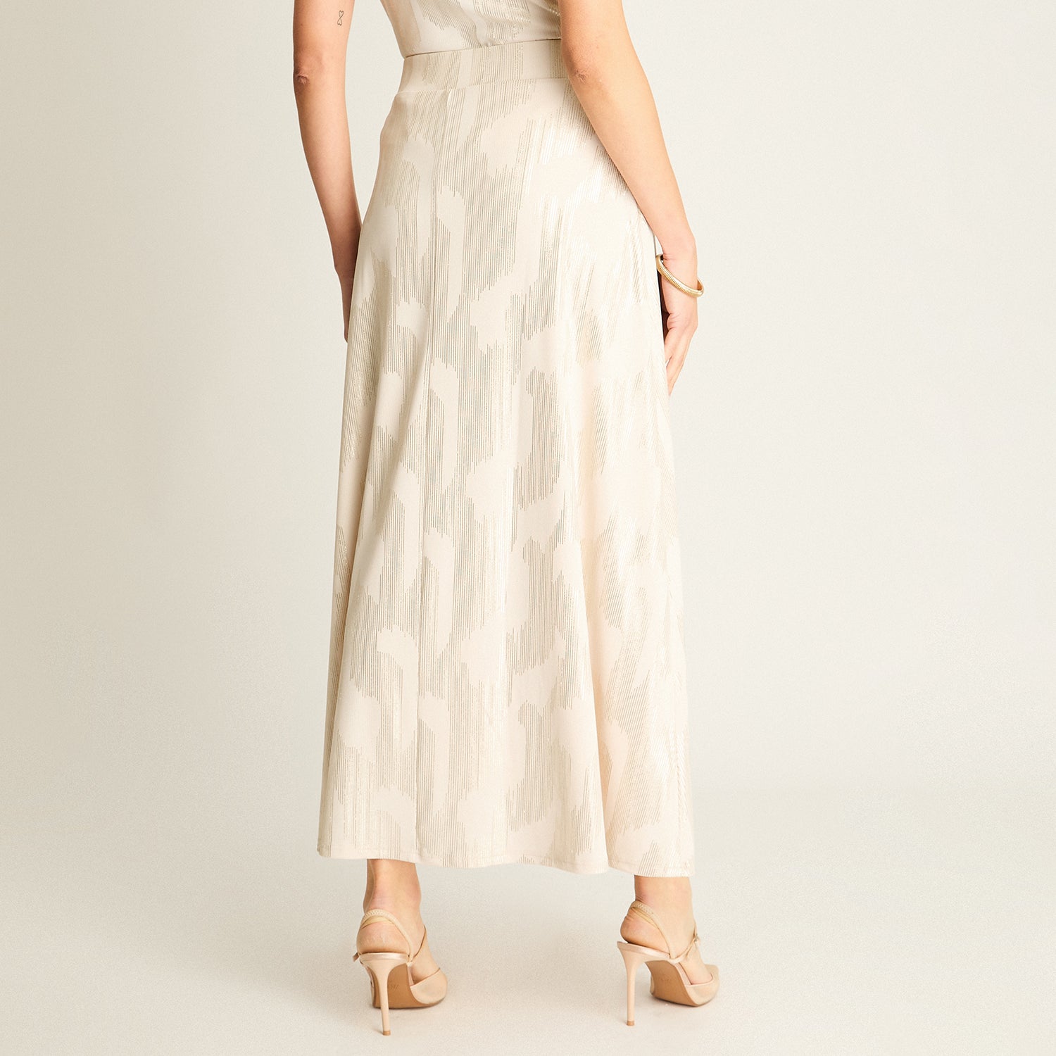 Falda Maxi Beige Satinada con Cinturón