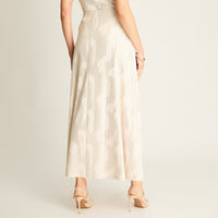 Falda Maxi Beige Satinada con Cinturón