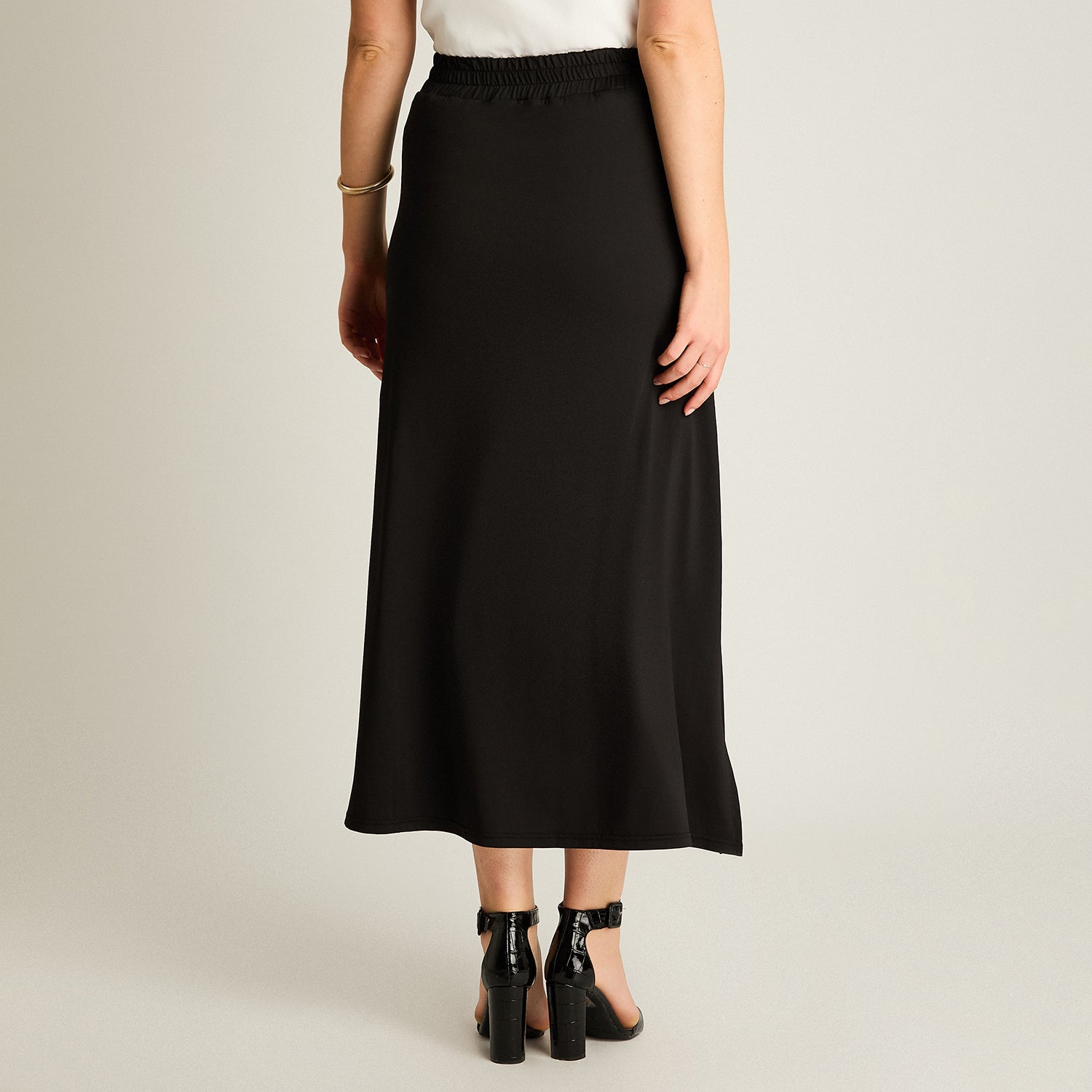 Falda Midi Negra