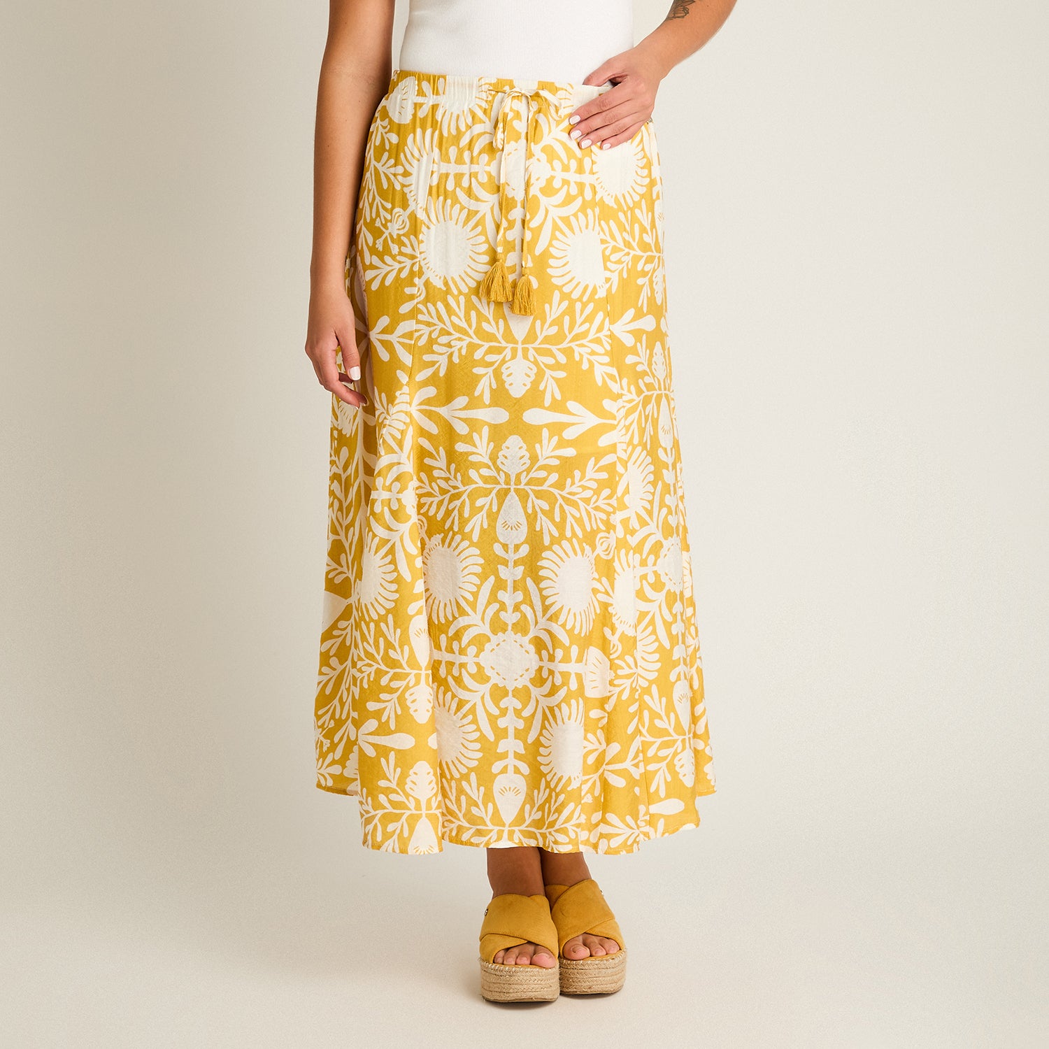 Falda Mostaza Maxi No Elasticado Calce Normal